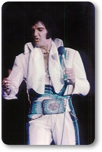 http://www.elvisconcerts.com/pictures/thumbs/tb_s74100603.jpg