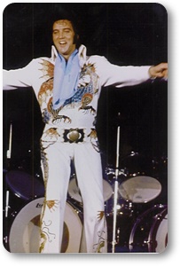 http://www.elvisconcerts.com/pictures/thumbs/tb_s74100612.jpg