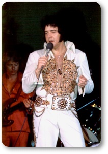 http://www.elvisconcerts.com/pictures/thumbs/tb_s77060101.jpg
