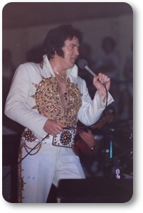 http://www.elvisconcerts.com/pictures/thumbs/tb_s77060105.jpg